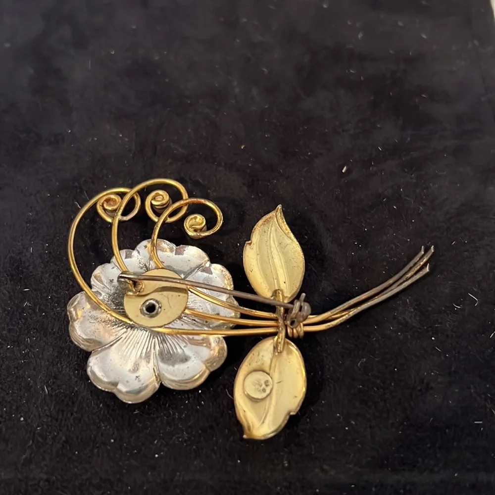 Harry Iskin 1/20 10k gold filled floral brooch crystal